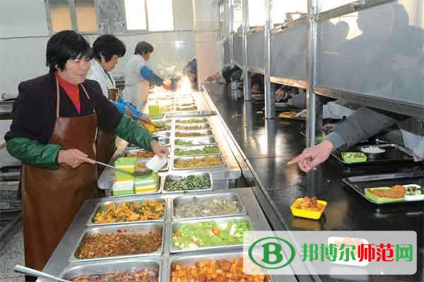 鶴崗師范高等?？茖W(xué)校食堂