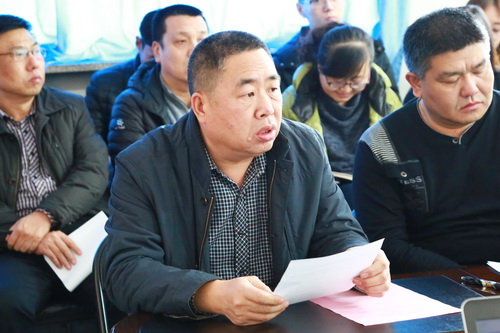 綜合辦公室主任梁東生宣讀考核匯報會的總體要求、注意事項及匯報順序
