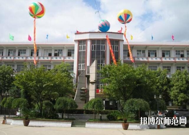 貴州畢節(jié)財貿(mào)幼兒師范學(xué)校2023年報名條件、招生對象