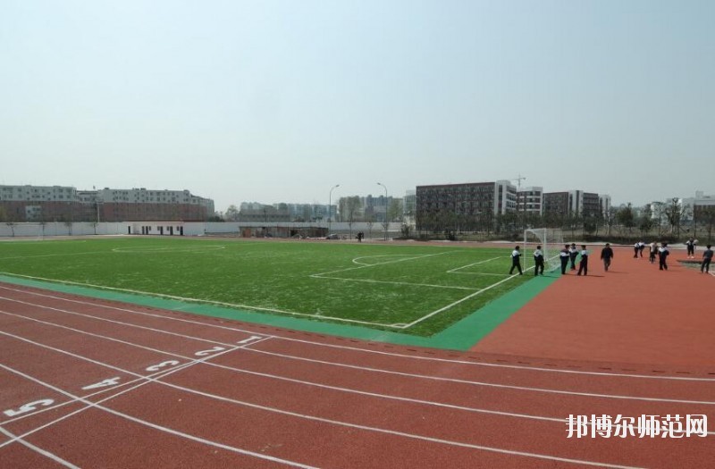 四川商務(wù)幼兒師范學(xué)校2019年報(bào)名條件、招生對象