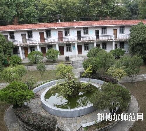 貴陽經濟貿易中等幼師專業(yè)學校2023年招生辦聯(lián)系電話