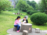 湖南中專幼師學(xué)?？梢钥即髮? /><b>湖南中專幼師學(xué)?？梢钥即髮?/b><span>2019-09-09 10:58</span><p>如今，許多中專幼師學(xué)校都可以報(bào)讀大專的，但學(xué)生們也需要選擇一所可靠的學(xué)校。而學(xué)校的報(bào)讀學(xué)生多不多，可以看出學(xué)校的受歡迎程</p></a></li>
            <li><a href=
