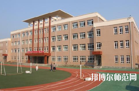 江西2020年幼師學(xué)校中專升大?？际裁? width=