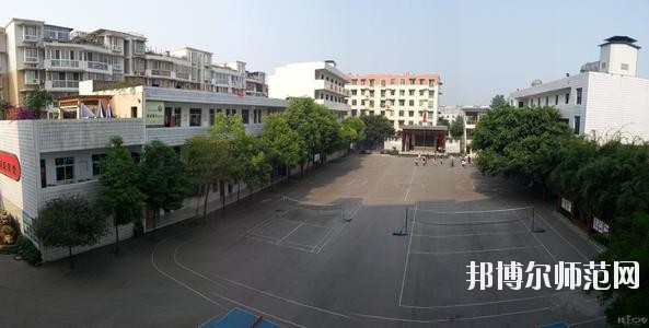 天府新區(qū)成人中等專業(yè)幼兒師范學校2020年報名條件、招生要求、招生對象