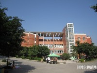 昆明2021年中專幼師學(xué)?？梢钥即髮? /><b>昆明2021年中專幼師學(xué)校可以考大專嗎</b><span>2020-12-17 10:48</span><p>中專幼師學(xué)?？梢钥即髮?初中畢業(yè)后，很多同學(xué)由于許多方面的原因沒有選擇就讀高中，而是選擇了就讀職業(yè)院校，而在職業(yè)院校中</p></a></li>
            <li><a href=