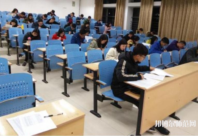廣州2020年幼師學(xué)校中專升大?？际裁? width=