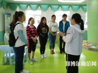 蘭州2020年中專幼師學(xué)?？梢钥即髮? /><b>蘭州2020年中專幼師學(xué)?？梢钥即髮?/b><span>2020-02-11 17:00</span><p>對(duì)于中專幼師學(xué)校怎么考大專這個(gè)問題，相信選擇幼師專業(yè)的小伙伴們都是想拿到一個(gè)更高的文憑，這樣也是非常有利于以后的就業(yè)，以</p></a></li>
            <li><a href=
