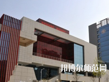 鄭州2020年幼師學(xué)校中專升大?？际裁? width=