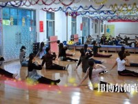 遵義2020年中專幼師學(xué)?？梢钥即髮? /><b>遵義2020年中專幼師學(xué)?？梢钥即髮?/b><span>2020-02-26 17:12</span><p>遵義2020年中專幼師學(xué)?？梢钥即髮?現(xiàn)在越來越多的學(xué)生看重升學(xué)了，以往大部分的學(xué)生在讀完中職之后就是出去就業(yè)了，而現(xiàn)在更</p></a></li>
            <li><a href=