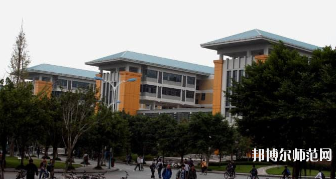 重慶微電子工業(yè)幼師學(xué)校怎么樣、好不好