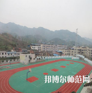 重慶統(tǒng)景幼師職業(yè)中學(xué)怎么樣、好不好