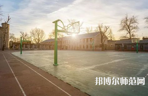 貴州貴陽中山科技幼兒師范學(xué)校2023年學(xué)費、收費多少