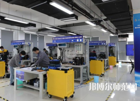 重慶輕工業(yè)幼師技工學(xué)校2023年學(xué)費、收費多少