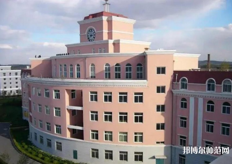 長春大學(xué)師范學(xué)院西校區(qū)2023年學(xué)費、收費多少