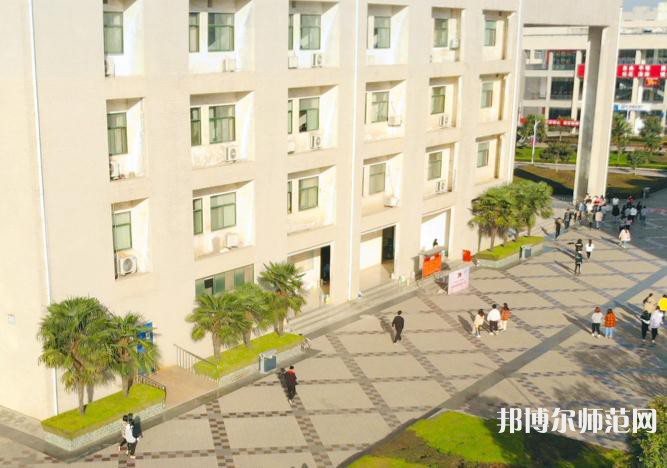寶雞職業(yè)技術(shù)師范學(xué)院2023年學(xué)費(fèi)、收費(fèi)多少