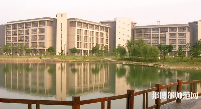 安徽大學(xué)師范學(xué)院磬苑校區(qū)2023年報名條件、招生要求、招生對象