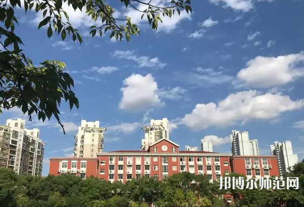 上海大學(xué)師范學(xué)院延長(zhǎng)校區(qū)2023年報(bào)名條件、招生要求、招生對(duì)象