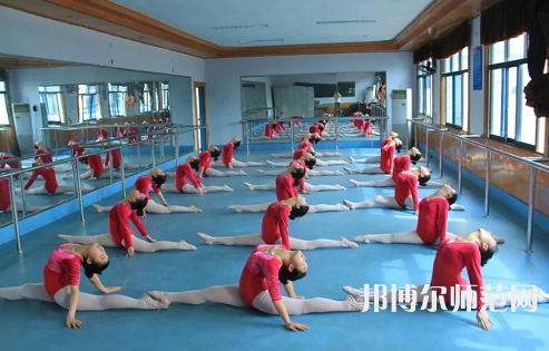 達(dá)州職業(yè)技術(shù)師范學(xué)院新校區(qū)2023年學(xué)費、收費多少 