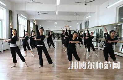 2023年貴陽(yáng)男生學(xué)幼師專業(yè)就業(yè)前景怎么樣