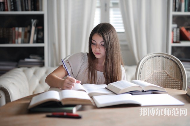 新疆大學(xué)師范學(xué)院南校區(qū)介紹、地址