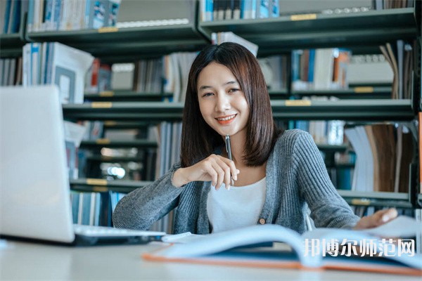 成都華夏旅游商務幼兒師范學校介紹、地址